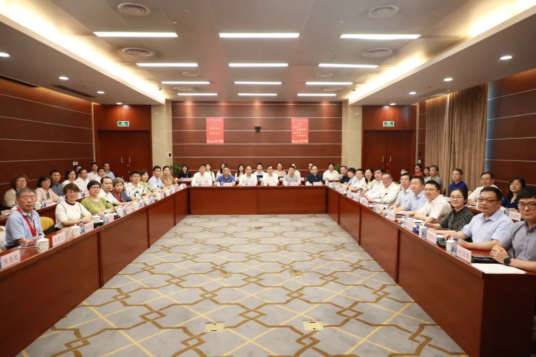 E49616DABF99B18C5A0A72092EA_D65000CB_1B7C0