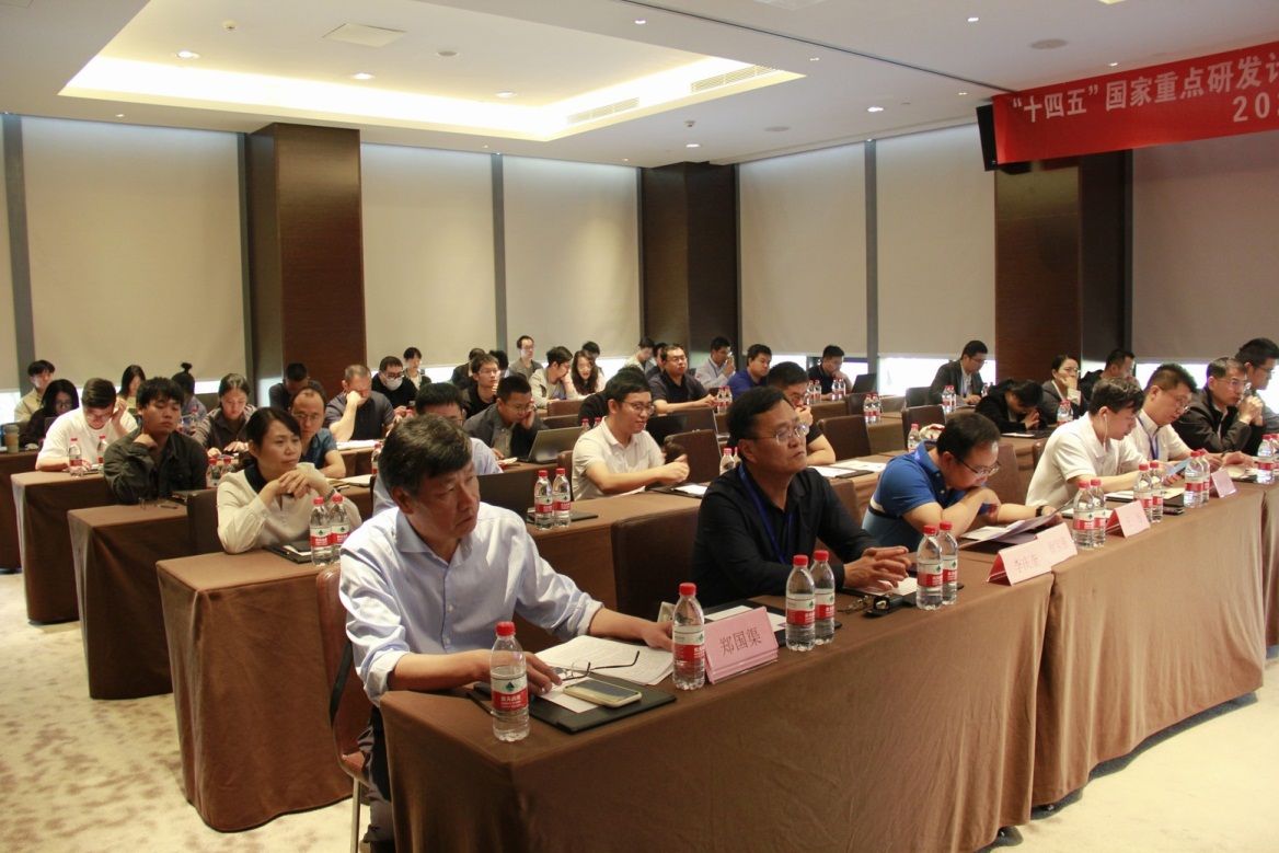 0C4618D5557E3C142A969C49273_230A1DC0_1F605