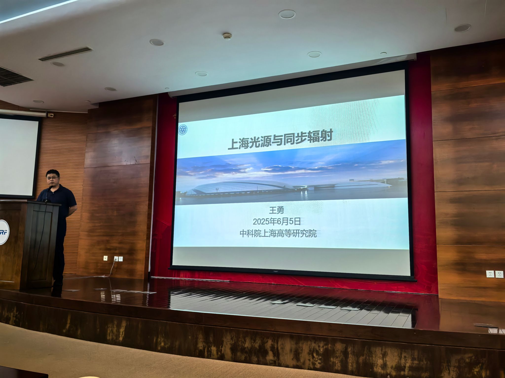 B2E79ED4347BCB890097DE0210D_3B3CDF46_41EE4