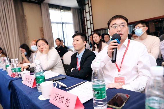 6231AE7D2AE30ED146EF19A86C3_8C8B08D3_B691