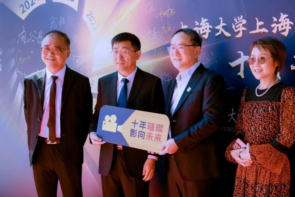 5B108E890CEA3660FAF2AF251CD_AA2B7832_15AB2