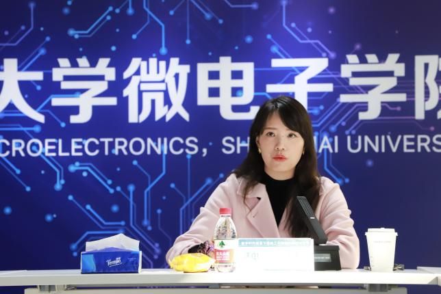 79D5E0494A2E2144D8BA0EF9ACA_AF4429CA_AEB2